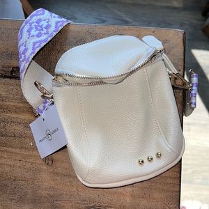 Crossbody purse with Aztec strap